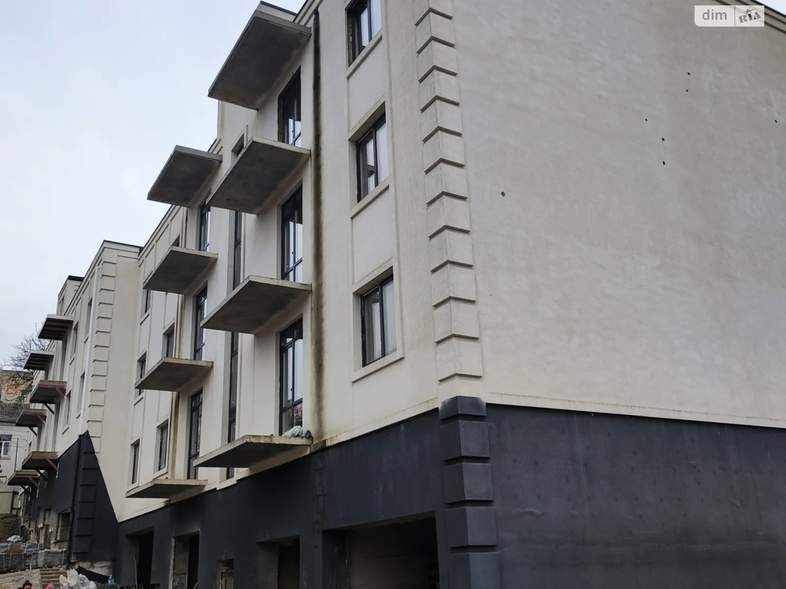 Продается 2-комнатная квартира 70 кв. м в Виннице, ул. Малиновского - фото 1