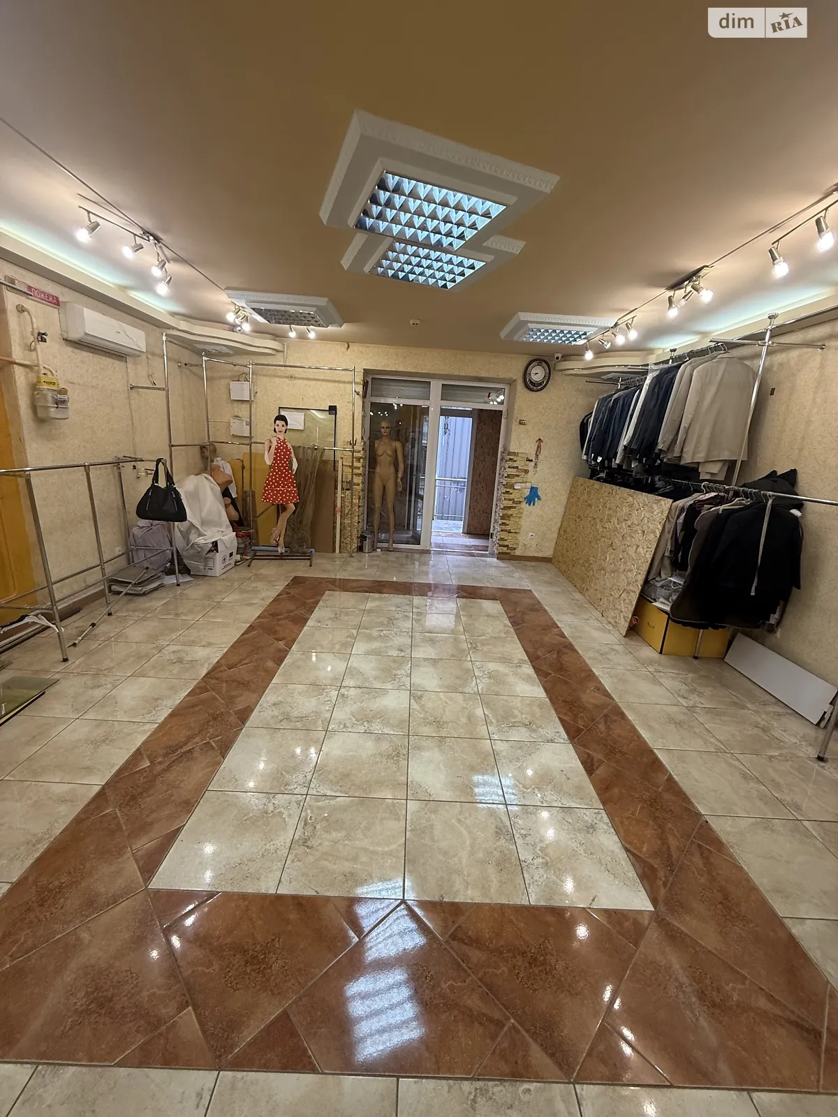 Продается помещения свободного назначения 53 кв. м в 5-этажном здании, цена: 47000 $ - фото 1