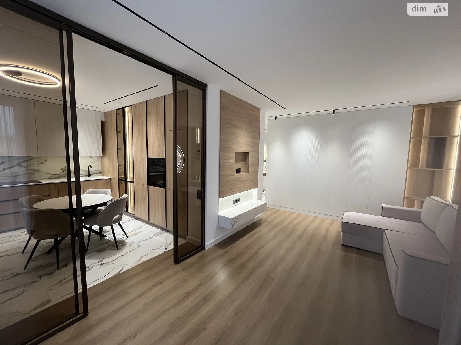 Продается 2-комнатная квартира 64 кв. м в Киеве, ул. Костанайская, 13 - фото 1