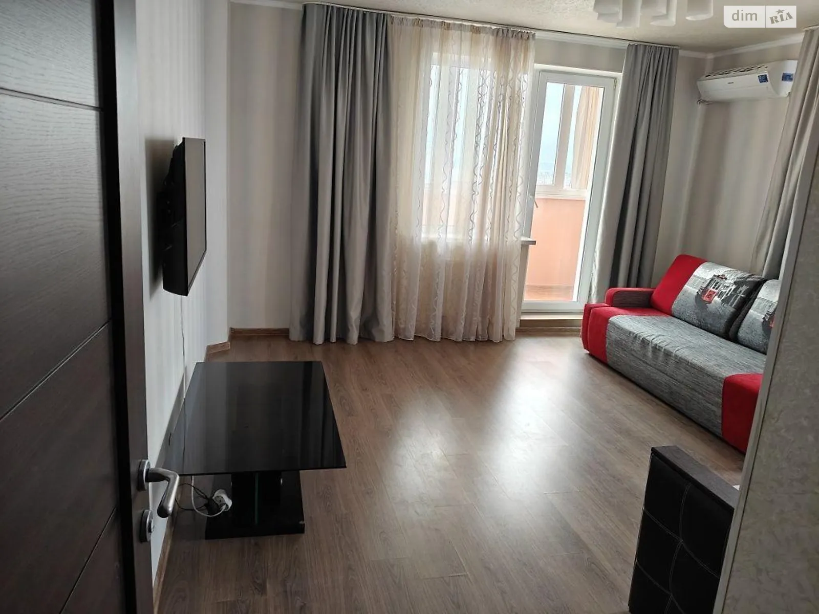 Сдается в аренду 2-комнатная квартира 77 кв. м в Харькове, просп. Тракторостроителей, 94Г - фото 1