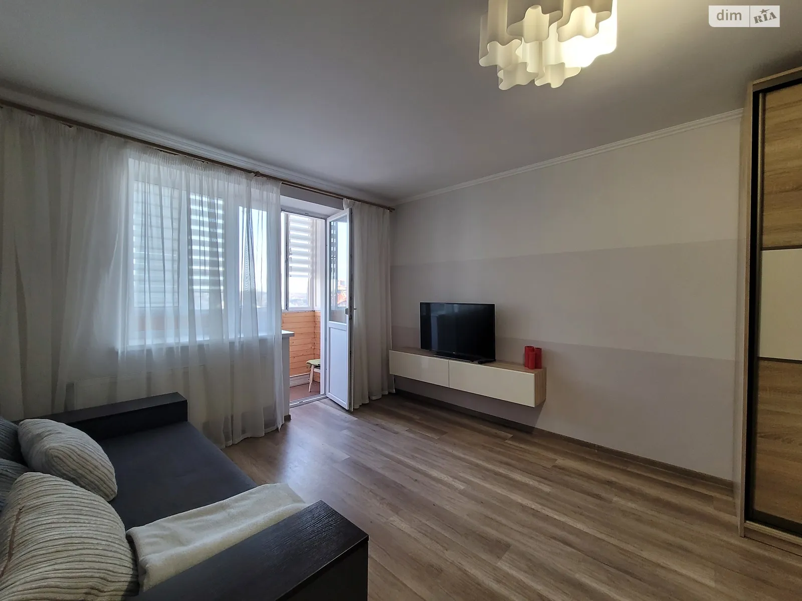 1-комнатная квартира 40 кв. м в Тернополе - фото 1