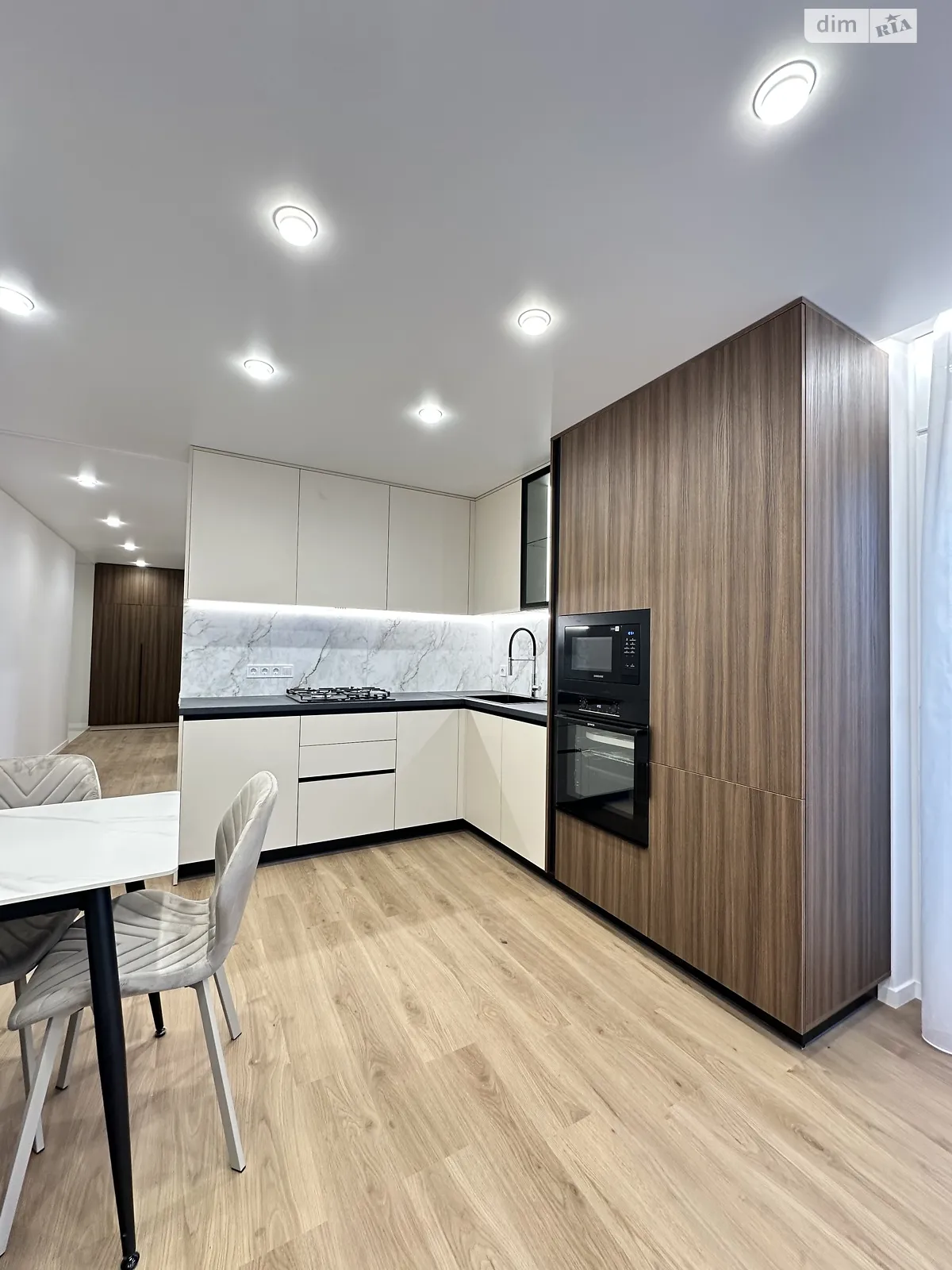 2-комнатная квартира 68 кв. м в Тернополе, ул. Смакулы - фото 1