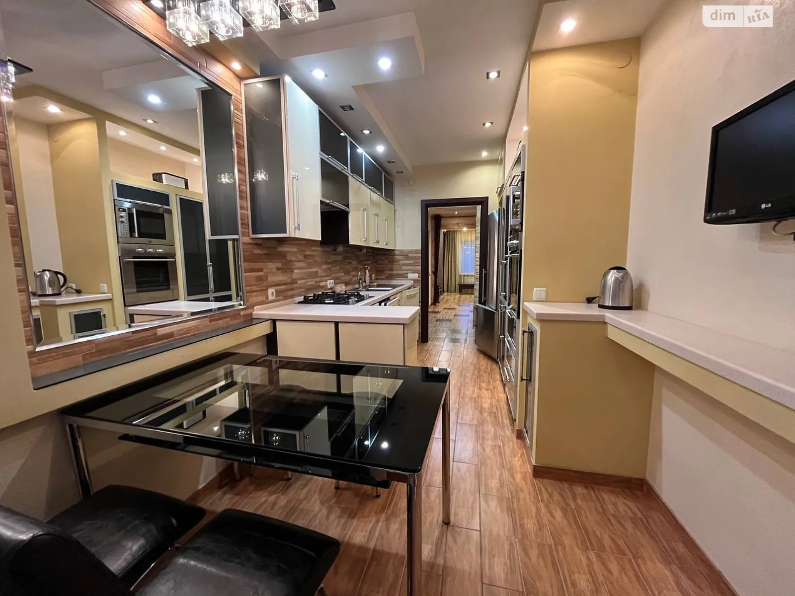 Здається в оренду 1-кімнатна квартира 50 кв. м у Полтаві, вул. Котляревського, 6 - фото 1