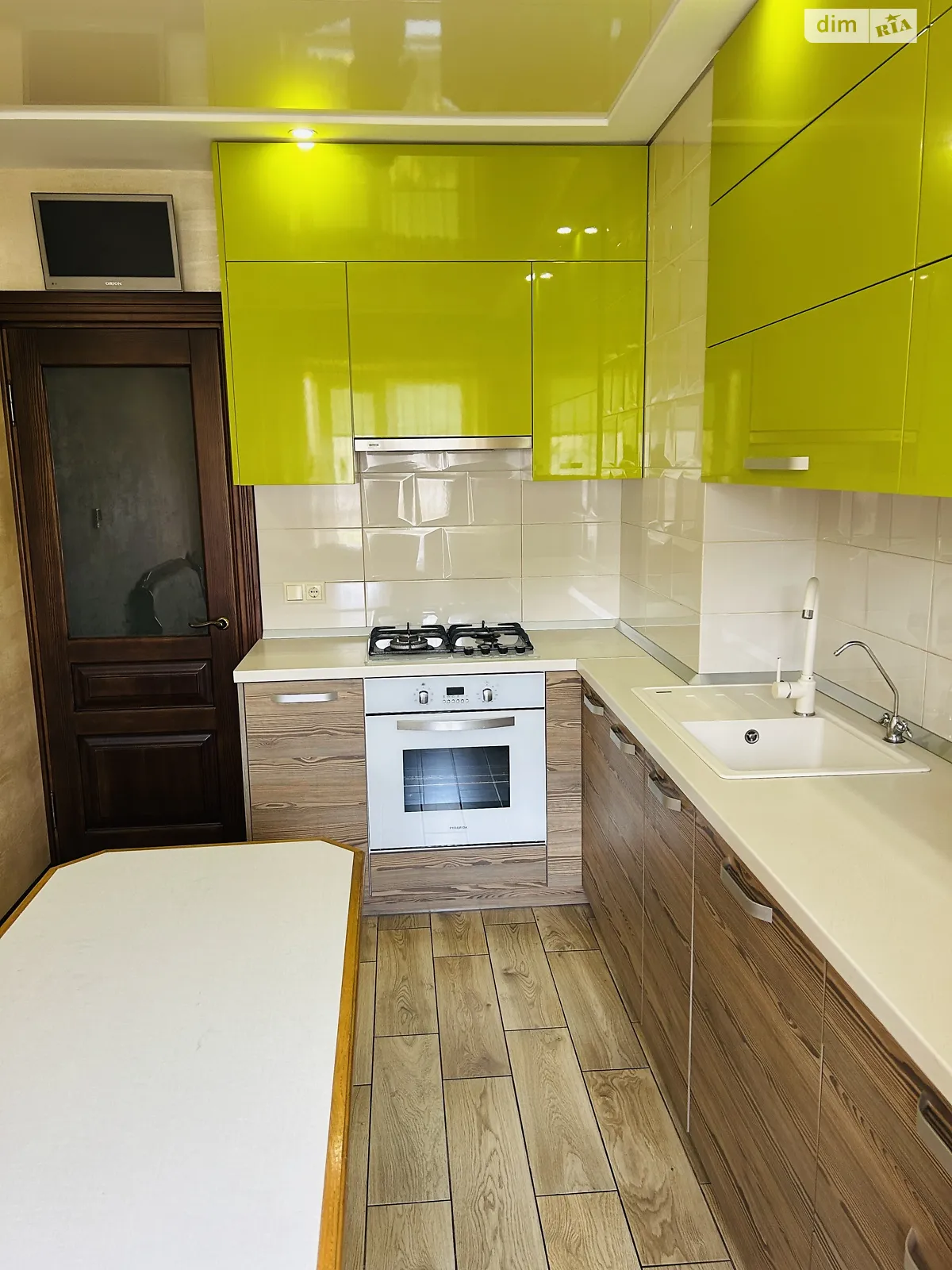 3-комнатная квартира 70 кв. м в Луцке, ул. Кравчука, 7 - фото 1