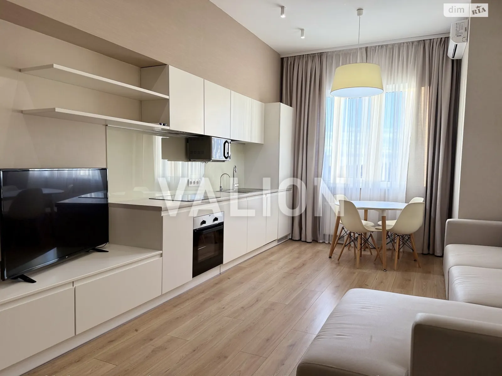 Продается 1-комнатная квартира 60.7 кв. м в Киеве, ул. Андрея Верхогляда(Драгомирова), 2А - фото 1