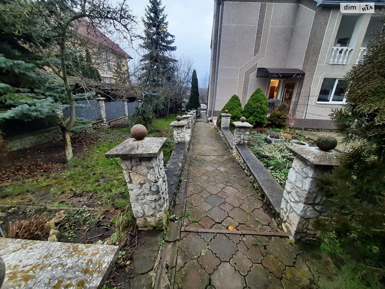 Сдается в аренду дом на 2 этажа 250 кв. м с террасой, цена: 400 $ - фото 1