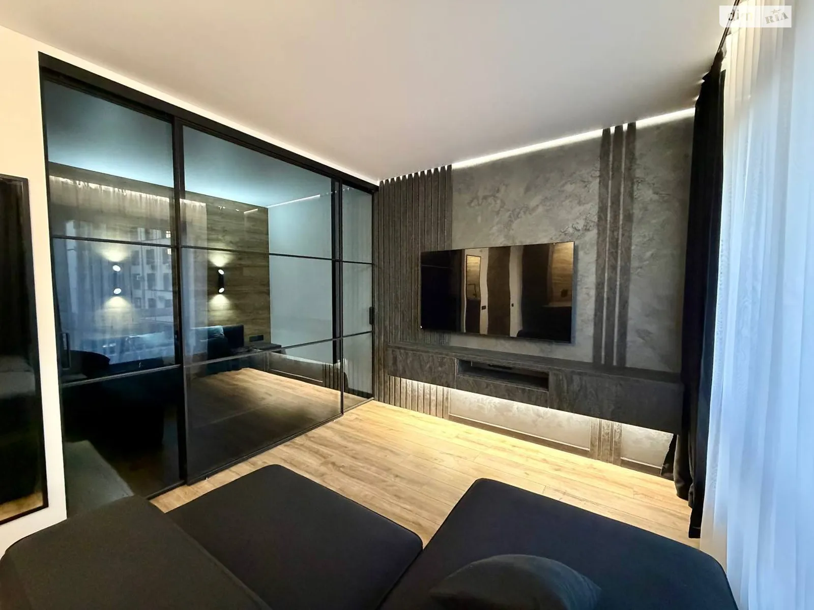 Сдается в аренду 1-комнатная квартира 40 кв. м в, цена: 500 $ - фото 1