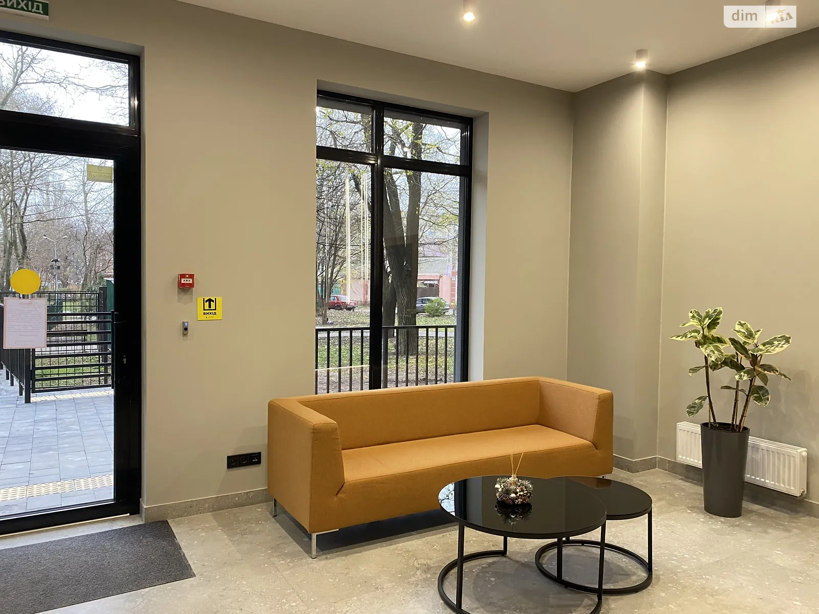 Продається 1-кімнатна квартира 48 кв. м у Одесі, вул. Чубаївська - фото 1