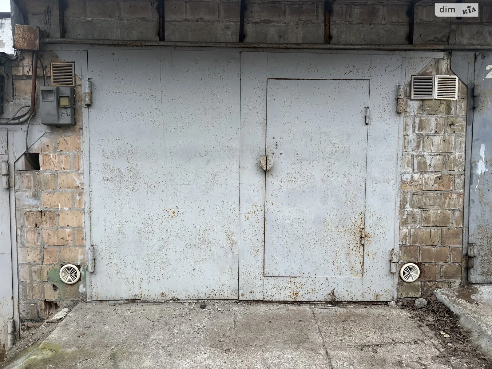 Продається місце в гаражному кооперативі під легкове авто на 36.7 кв. м, цена: 14000 $ - фото 1