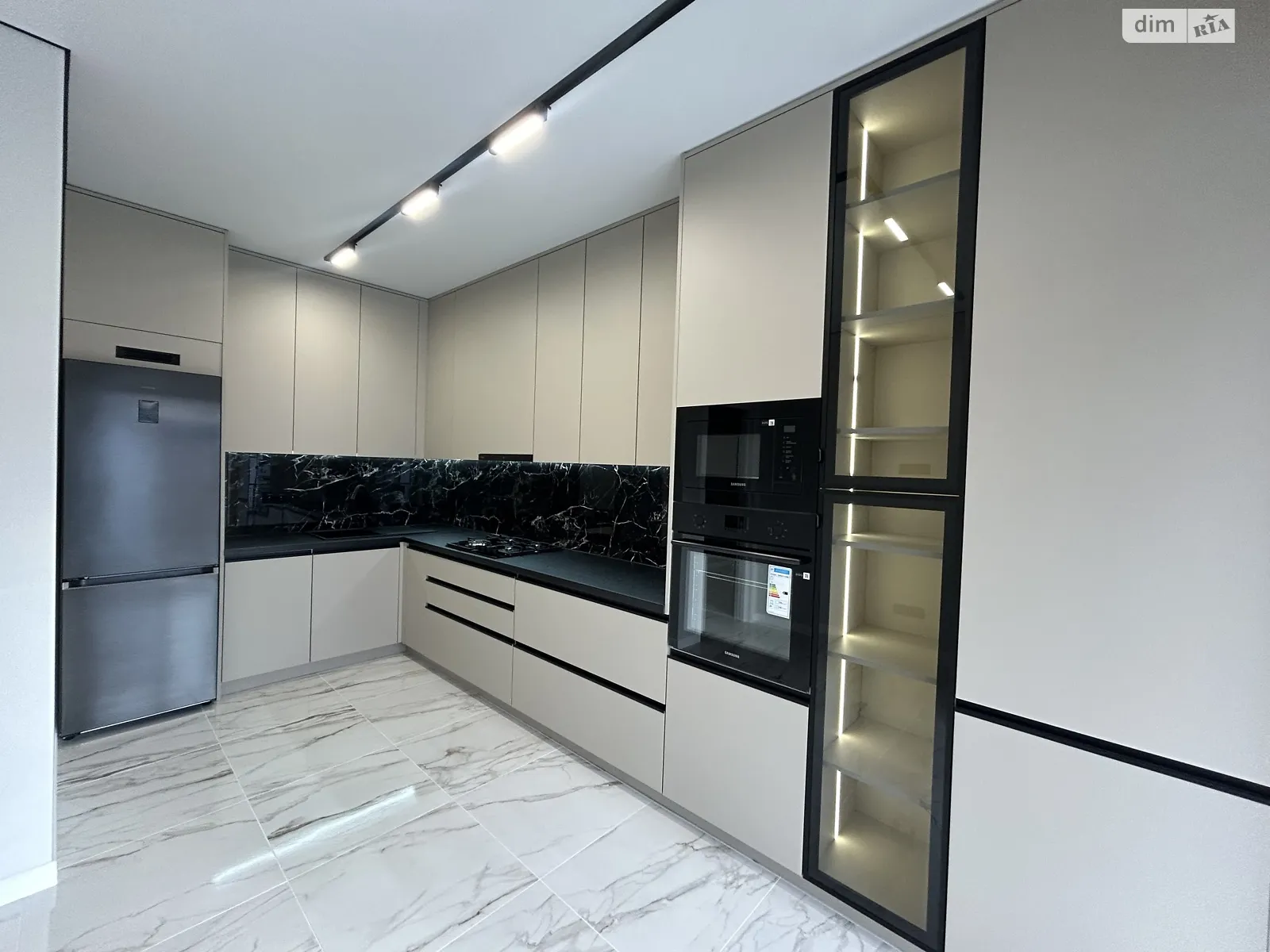 Продається 2-кімнатна квартира 59.2 кв. м у Кременці, вул. Г. Гордасевич, 30 - фото 1