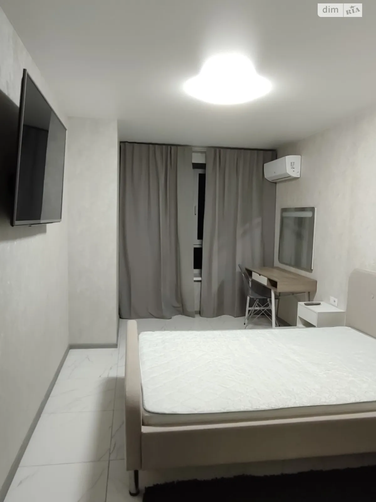 Здається в оренду 1-кімнатна квартира 47 кв. м у Житомирі, вул. Домбровського - фото 1