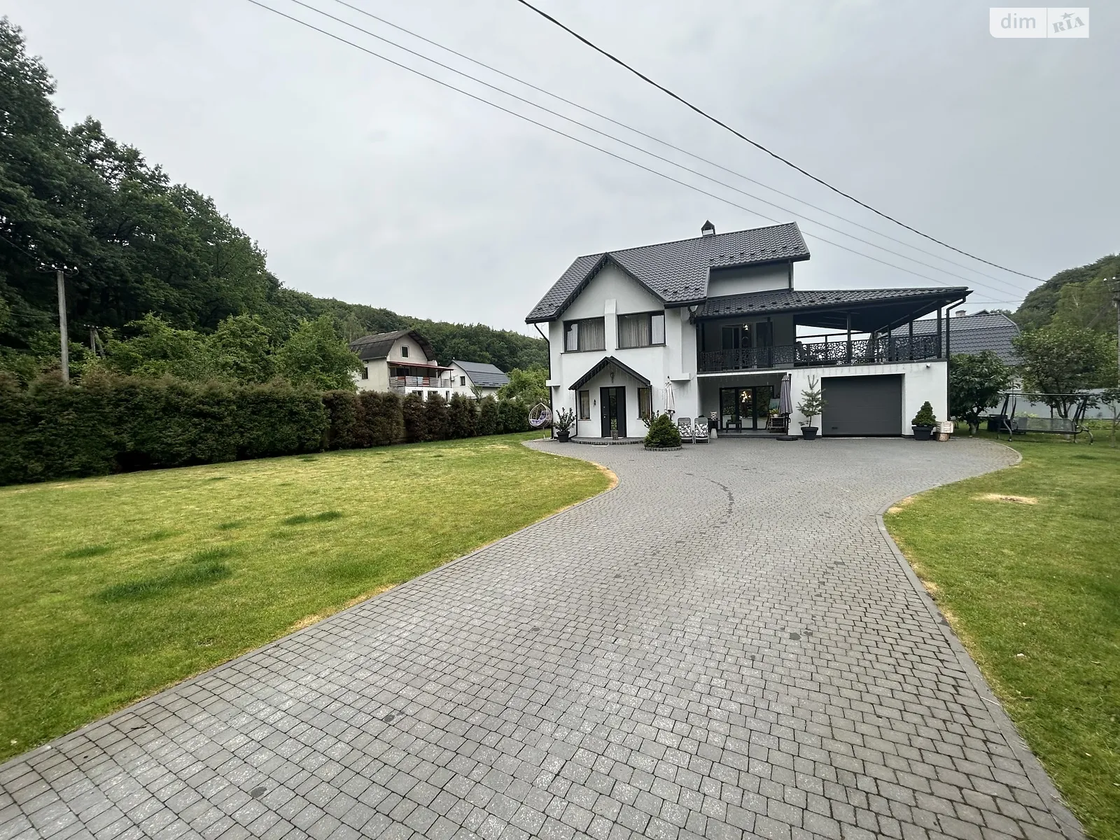 Продается дом на 2 этажа 182 кв. м с гаражом, цена: 260000 $ - фото 1