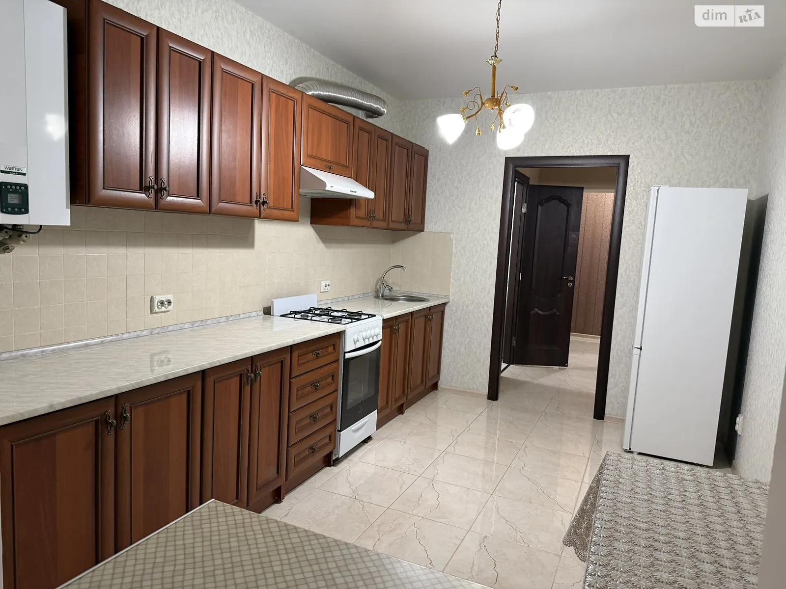 Сдается в аренду 1-комнатная квартира 52 кв. м в Хмельницком, ул. Заречанская, 11А - фото 1