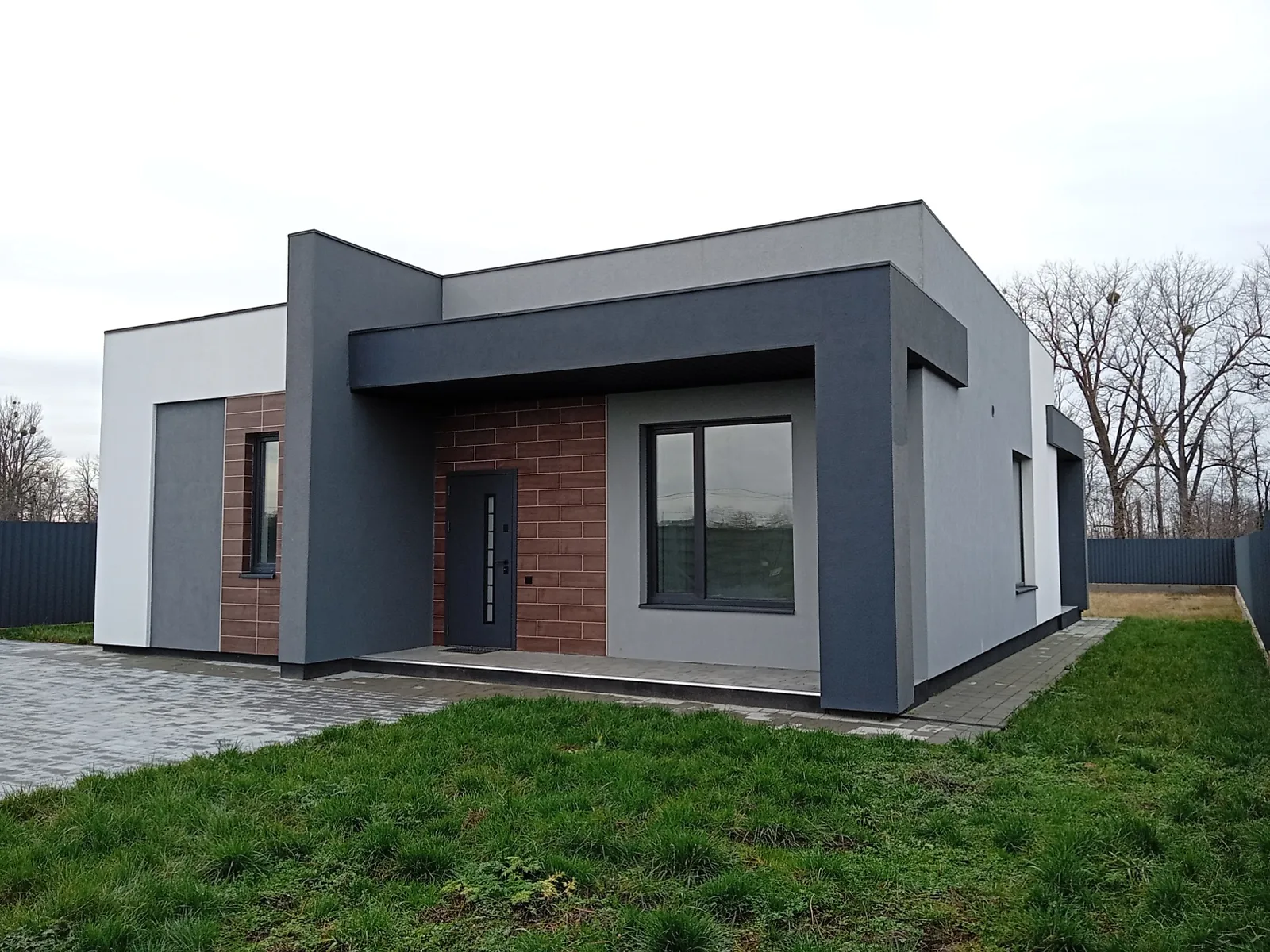 Продается одноэтажный дом 120 кв. м с садом, цена: 150000 $ - фото 1