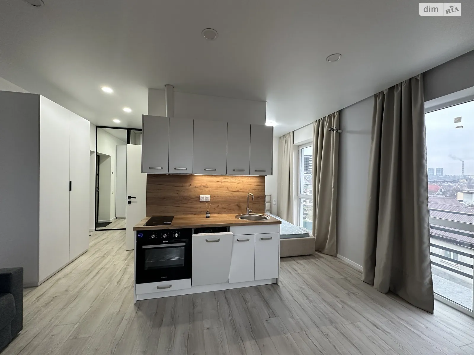 Продается 1-комнатная квартира 32 кв. м в Киеве, ул. Обуховская, 91 - фото 1