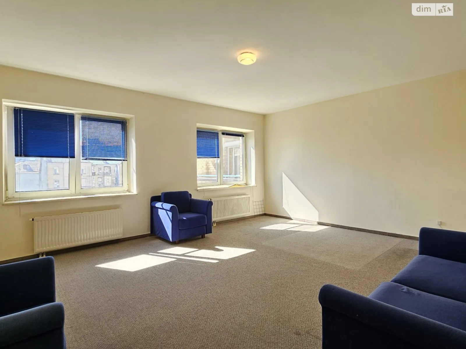 Сдается в аренду офис 119 кв. м в бизнес-центре, цена: 1190 $ - фото 1