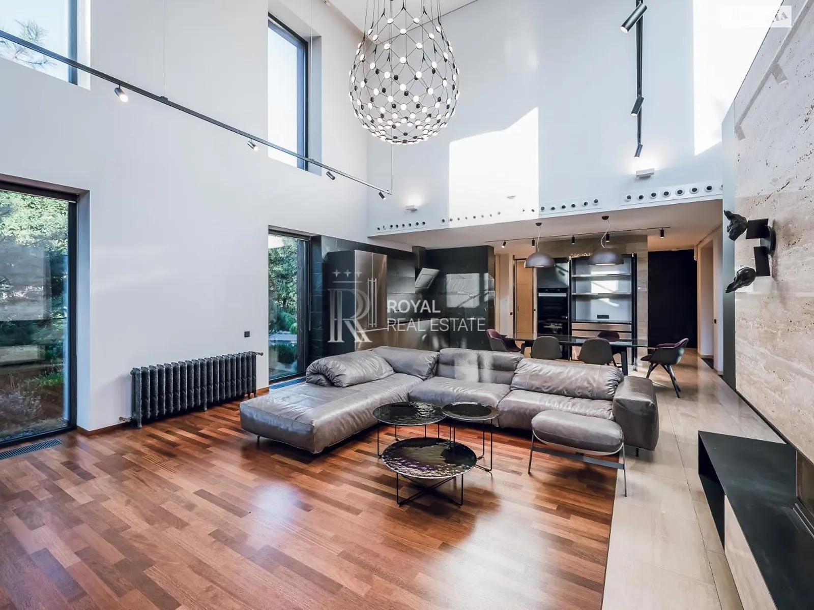 Продается дом на 2 этажа 300 кв. м с беседкой, цена: 1700000 $ - фото 1