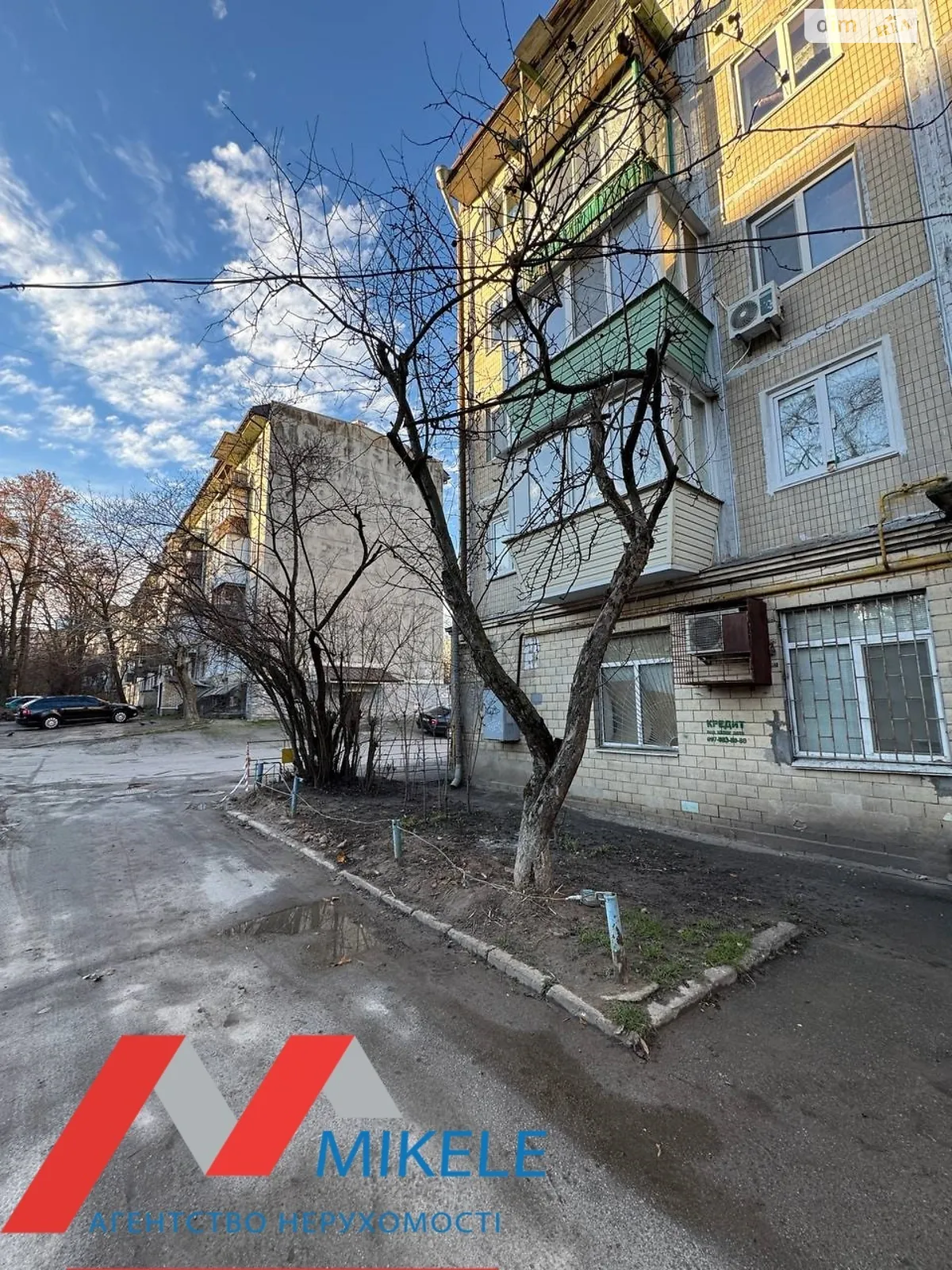 Продается 3-комнатная квартира 50 кв. м в Киеве, ул. Васильковская, 47 корпус 1 - фото 1