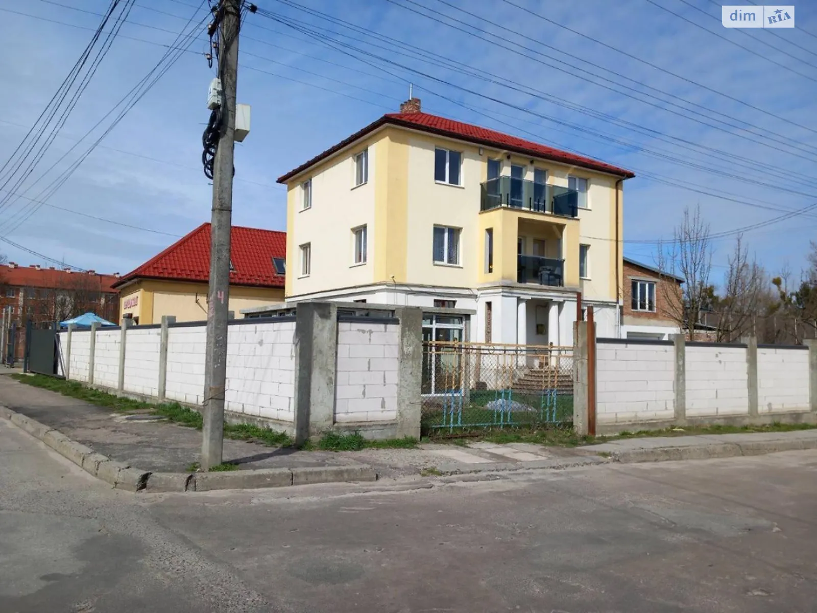 Продается часть дома 149 кв. м с беседкой, цена: 210000 € - фото 1