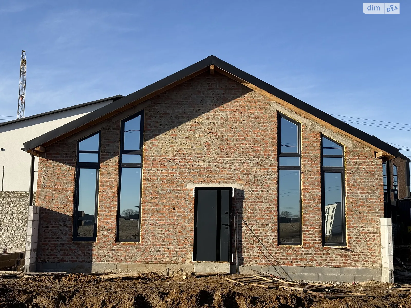 Продается одноэтажный дом 90 кв. м с гаражом, цена: 75000 $ - фото 1