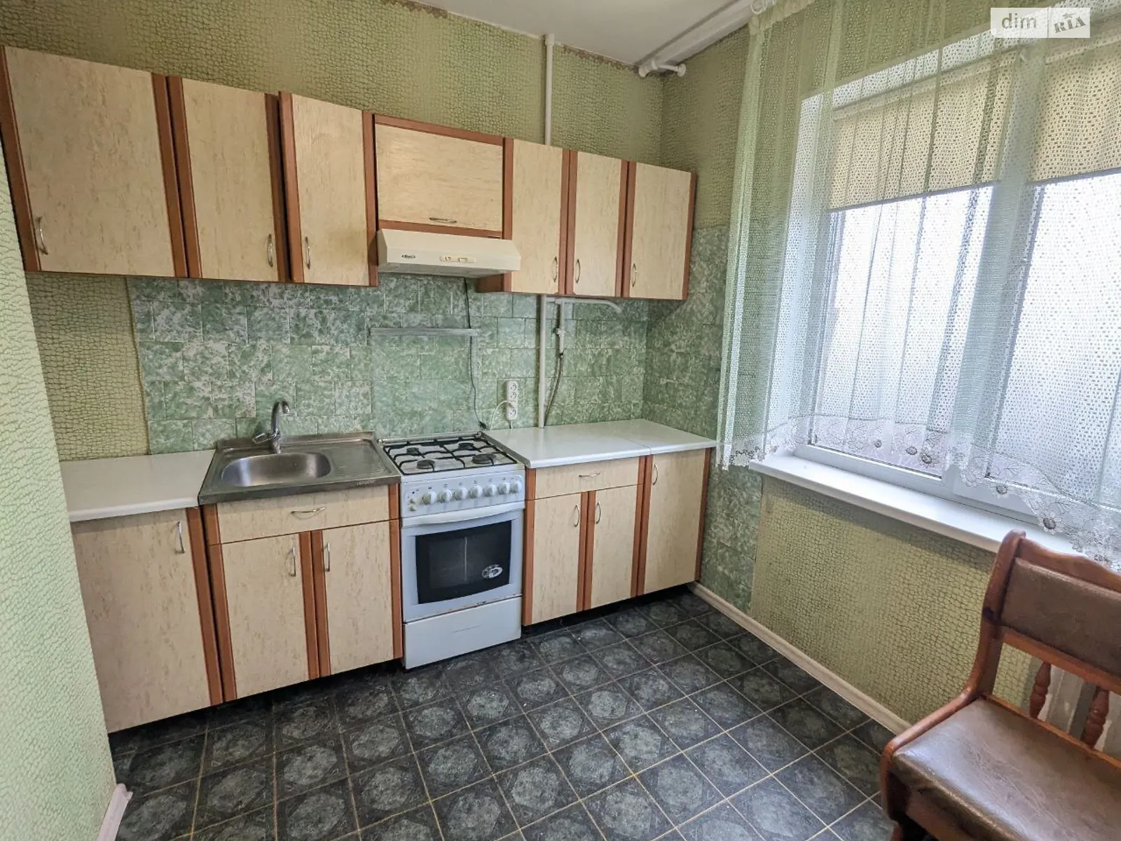 Сдается в аренду 1-комнатная квартира 35 кв. м в Ровно, ул. Гайдамацкая, 13 - фото 1