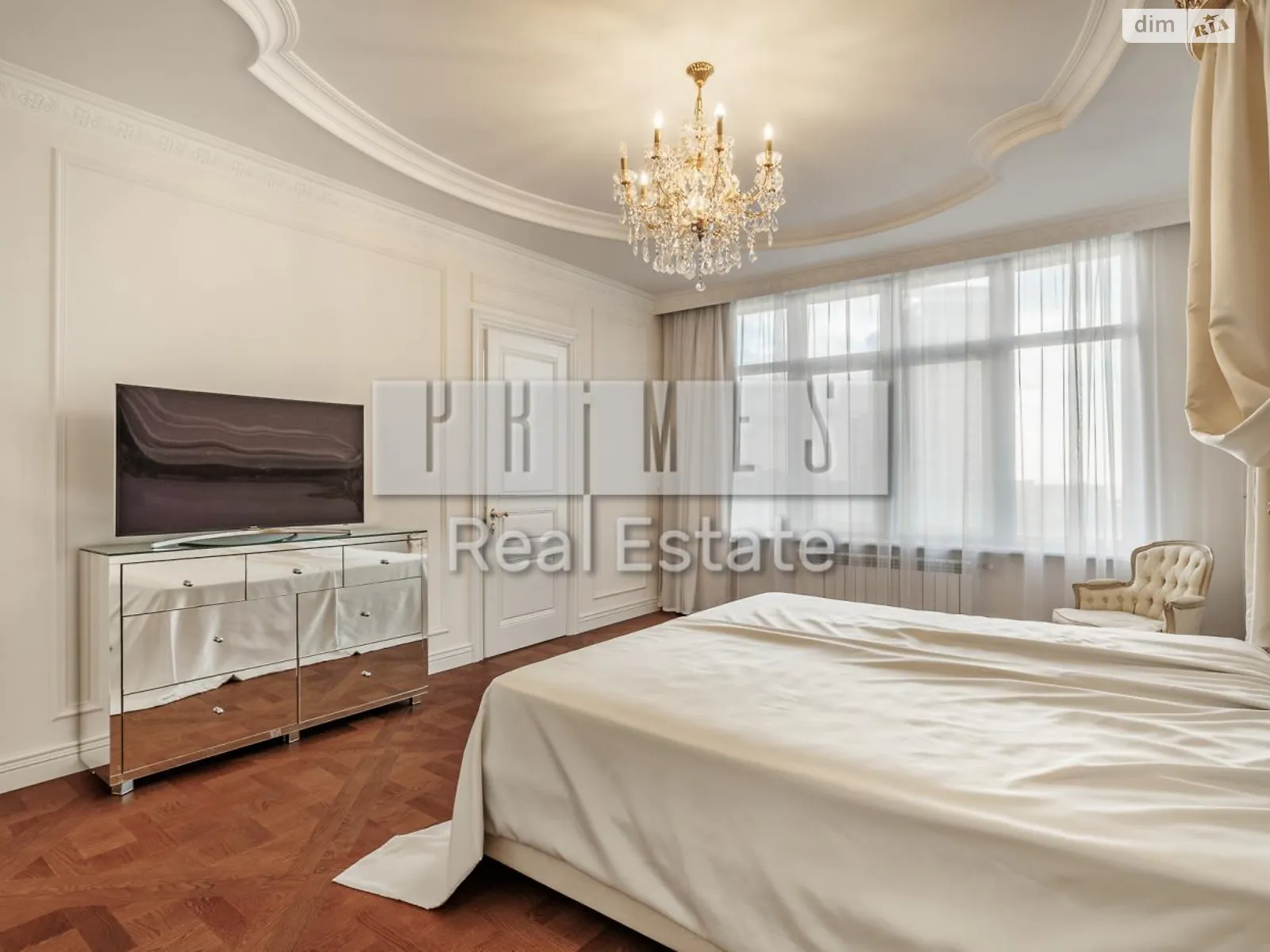 Продается 3-комнатная квартира 180 кв. м в Киеве, ул. Андрея Верхогляда(Драгомирова), 9 - фото 1