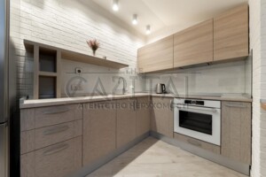 Долгосрочная аренда квартиры, Киев, р‑н. Подол, ст.м. Контрактовая площадь, Дегтярная улица, дом 10