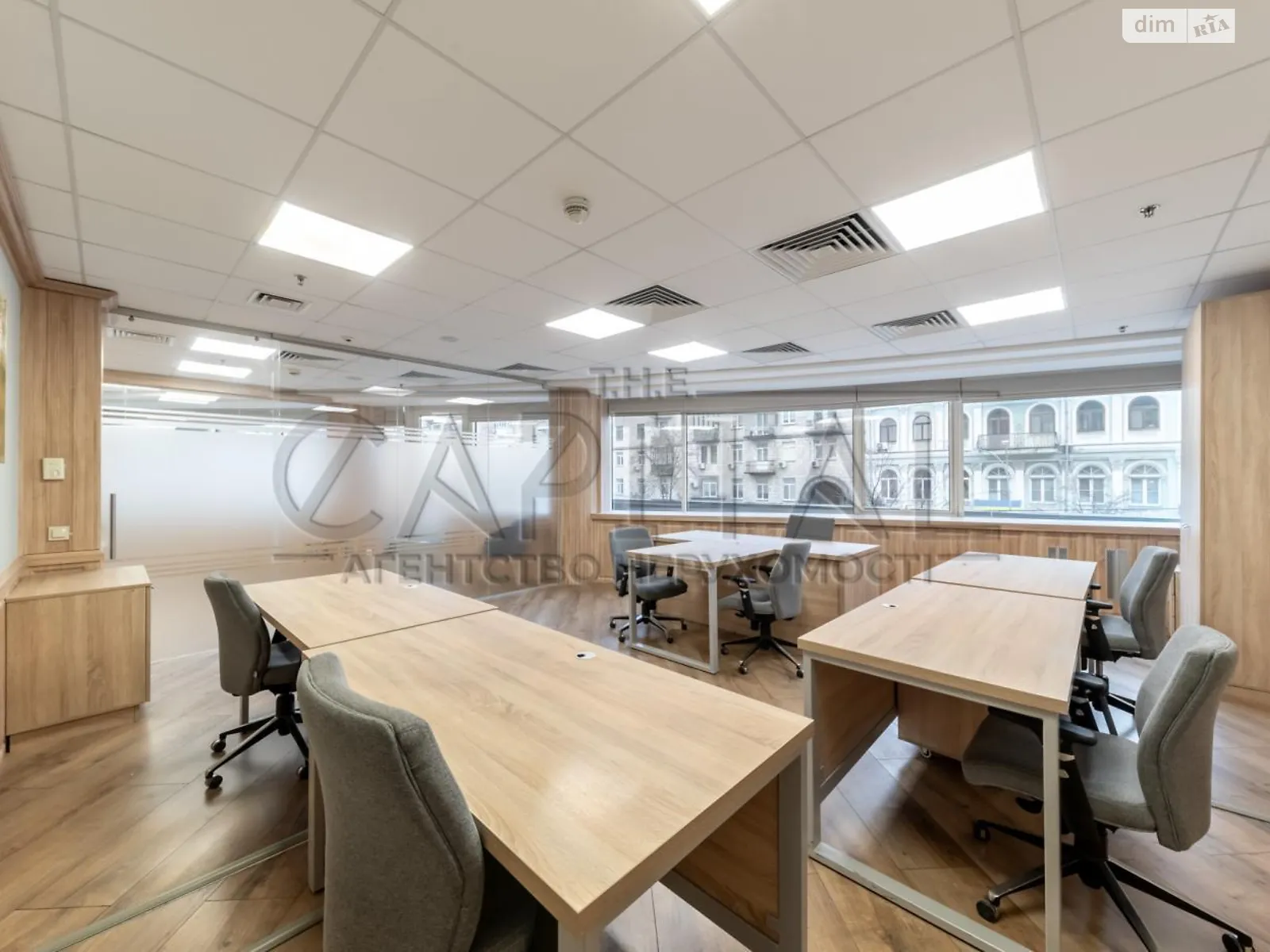 Сдается в аренду офис 170 кв. м в бизнес-центре, цена: 5950 $ - фото 1