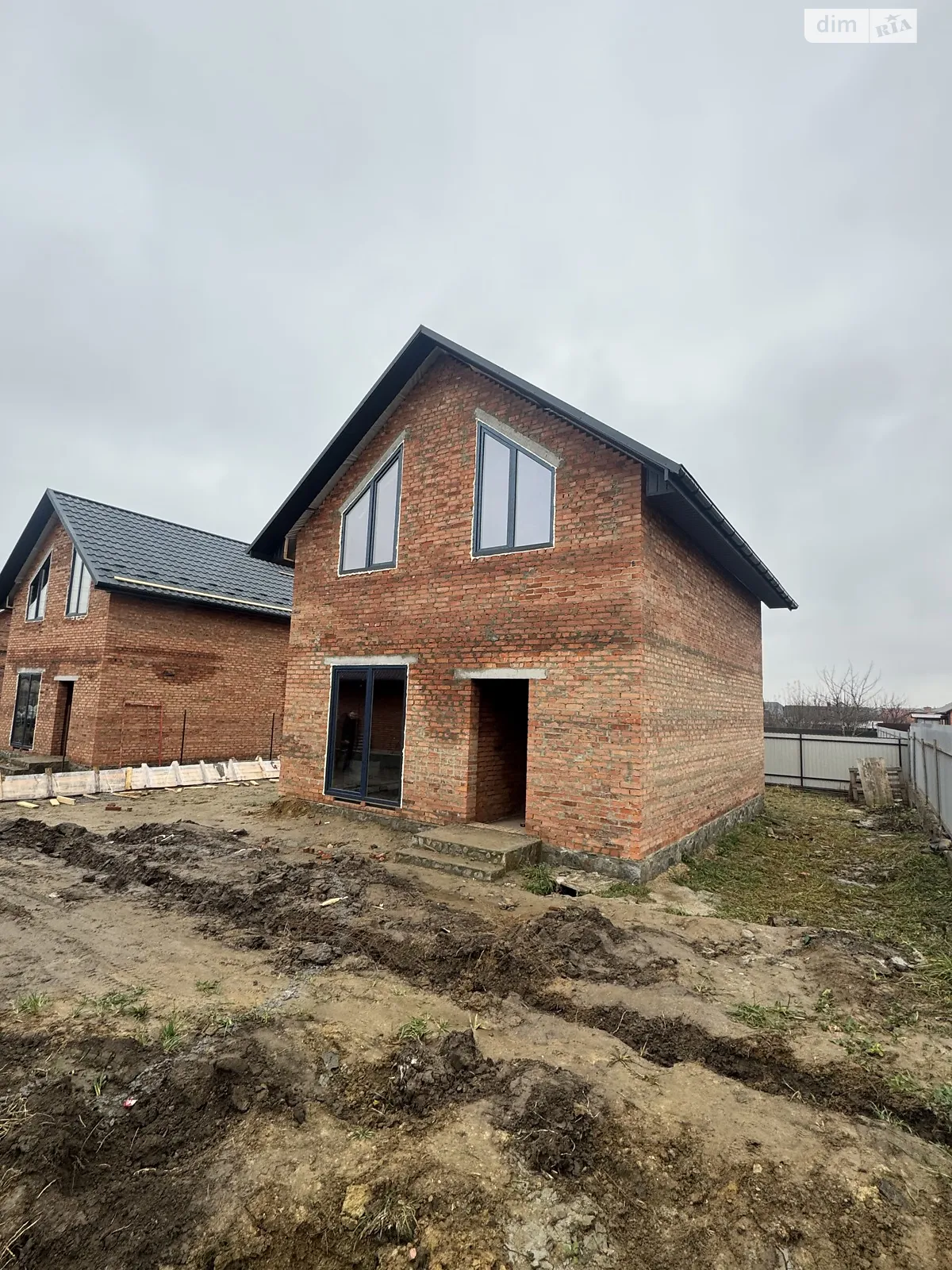 Продается дом на 2 этажа 97 кв. м с беседкой, цена: 90000 $ - фото 1