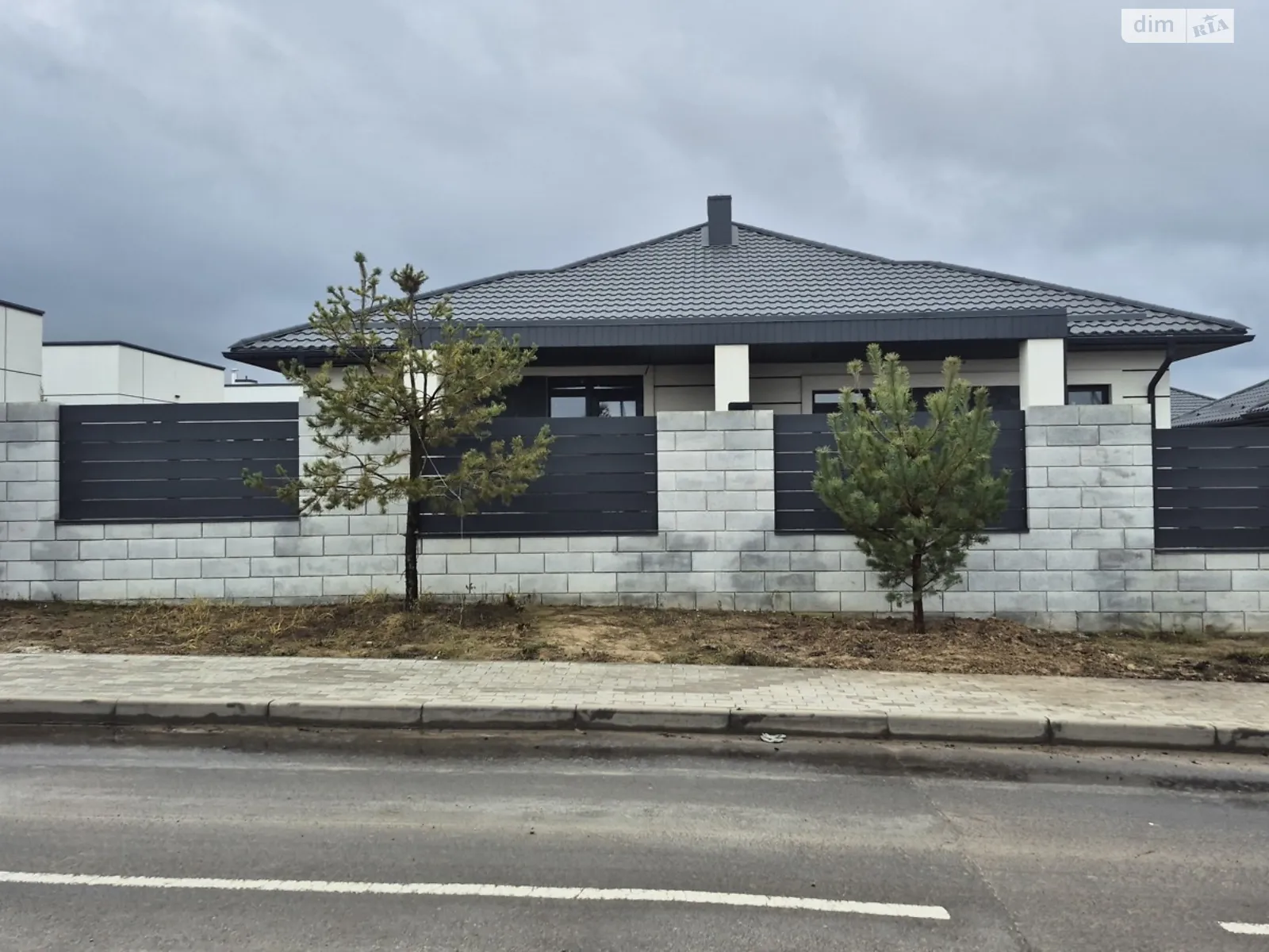 Масив Гармонія Ювилейный Ровно, цена: 80000 $ - фото 1