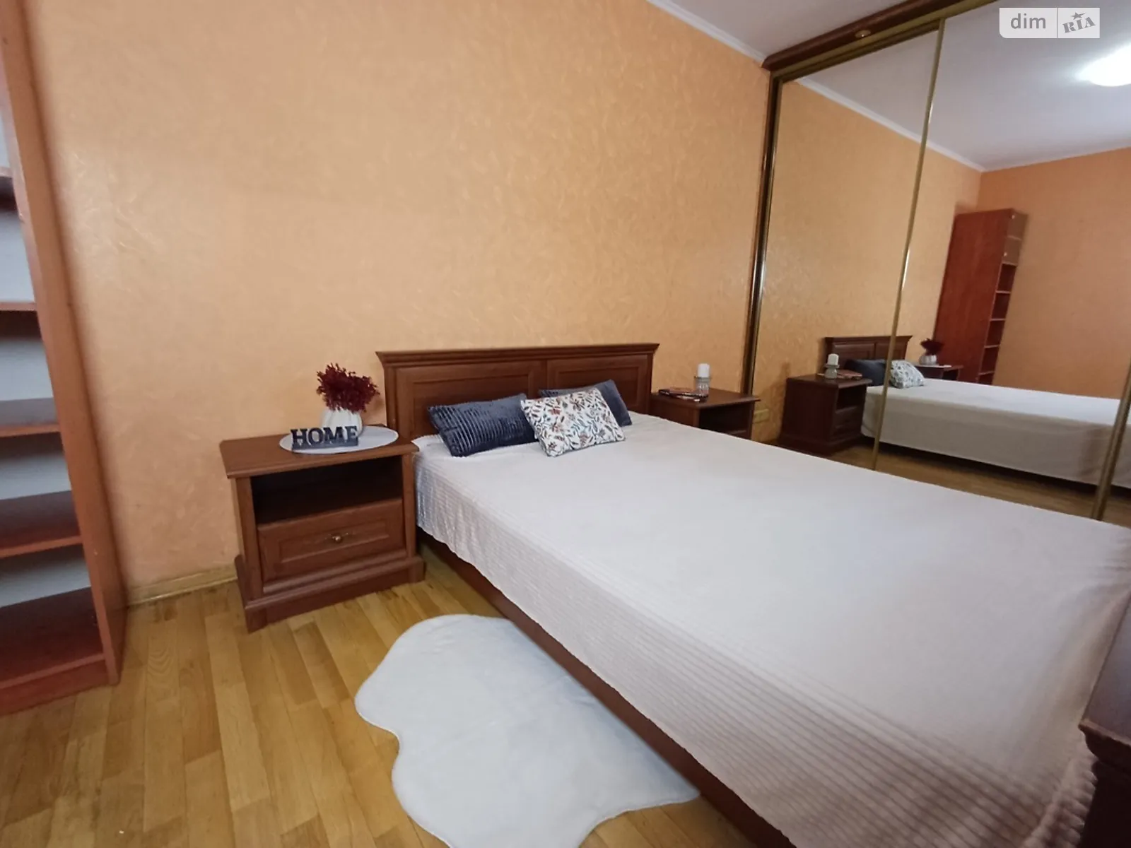 Продается 3-комнатная квартира 90.8 кв. м в Киеве, ул. Братства тарасовцев(Декабристов), 12/37 - фото 1