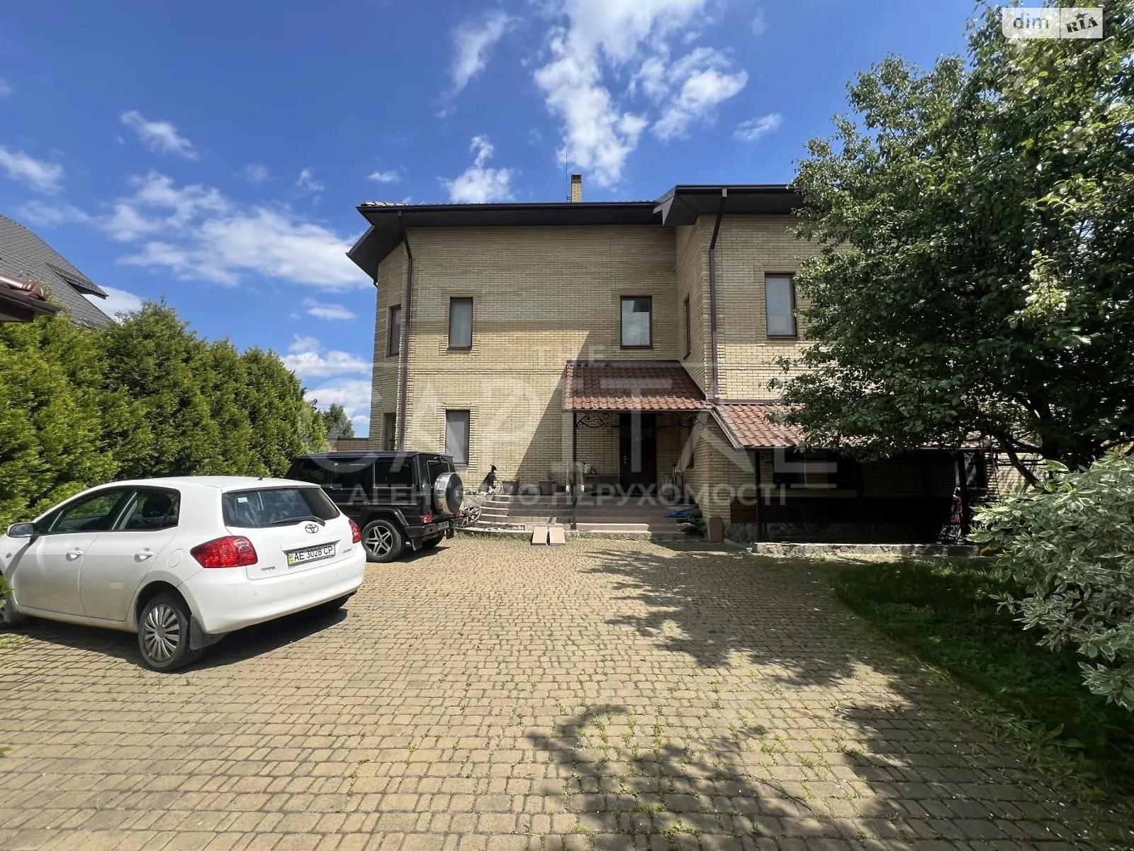 Продается дом на 3 этажа 813.2 кв. м с верандой, цена: 598000 $ - фото 1