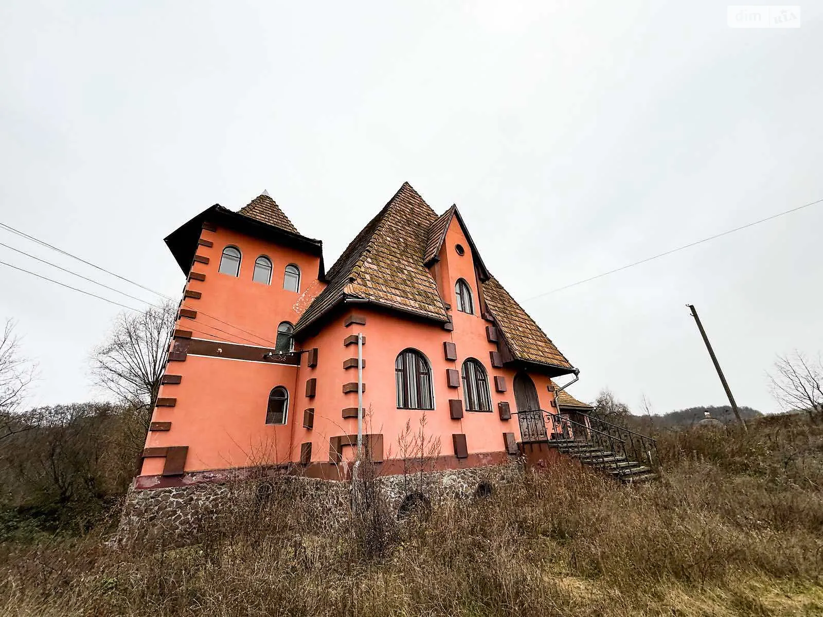 Продается дом на 2 этажа 261.4 кв. м с участком, цена: 129000 $ - фото 1