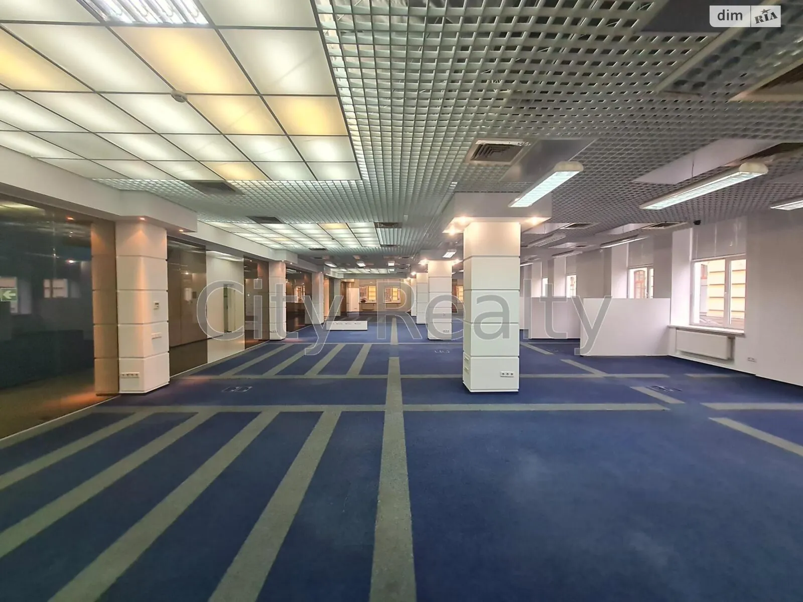Сдается в аренду офис 783.1 кв. м в бизнес-центре, цена: 13313 $ - фото 1
