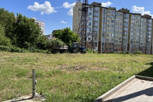 Куплю земельный участок в Черновцах без посредников