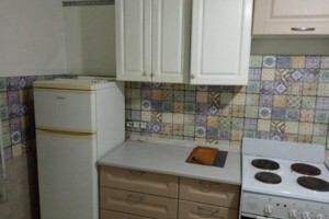 Довгострокова оренда квартири, Київ, р‑н. Лук'янівка, ст.м. Лук'янівська, Юрія Іллєнка (Мельникова) вулиця, буд. 7