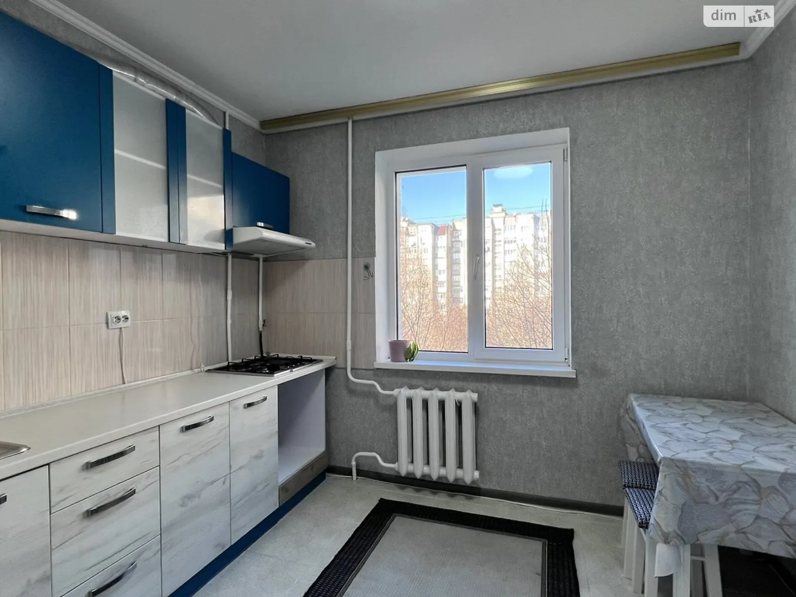 Продается 3-комнатная квартира 71 кв. м в Хмельницком, ул. Кармелюка, 6/2 - фото 1