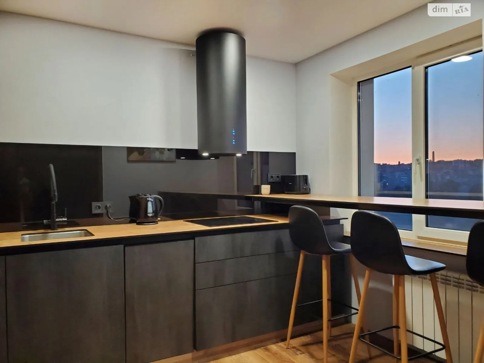 Продается 3-комнатная квартира 69.8 кв. м в Днепре, цена: 65000 $ - фото 1