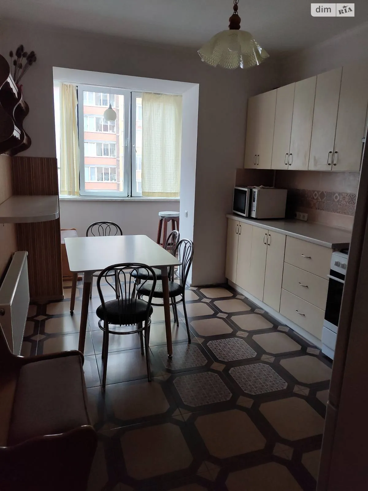 Сдается в аренду 2-комнатная квартира 75.7 кв. м в Львове, ул. Пулюя Ивана, 40 корпус 9 - фото 1