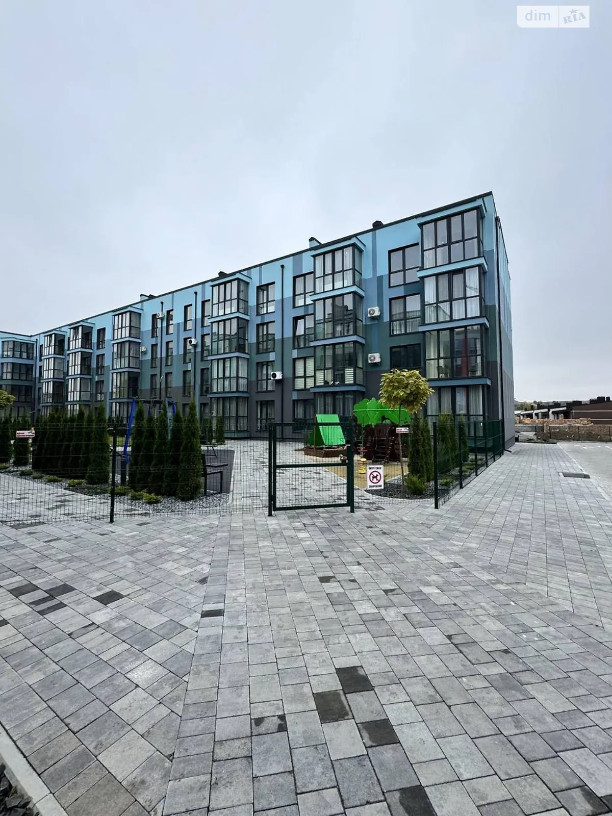 Продается 2-комнатная квартира 71.8 кв. м в Бармаках, ул. Единства, 12 - фото 1