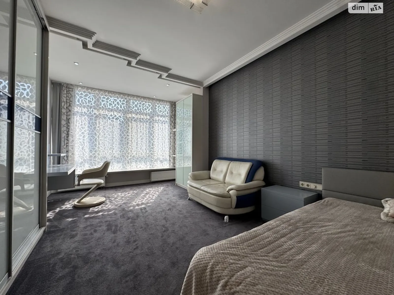 Продается 5-комнатная квартира 179 кв. м в Киеве, ул. Андрея Верхогляда(Драгомирова), 12 - фото 1