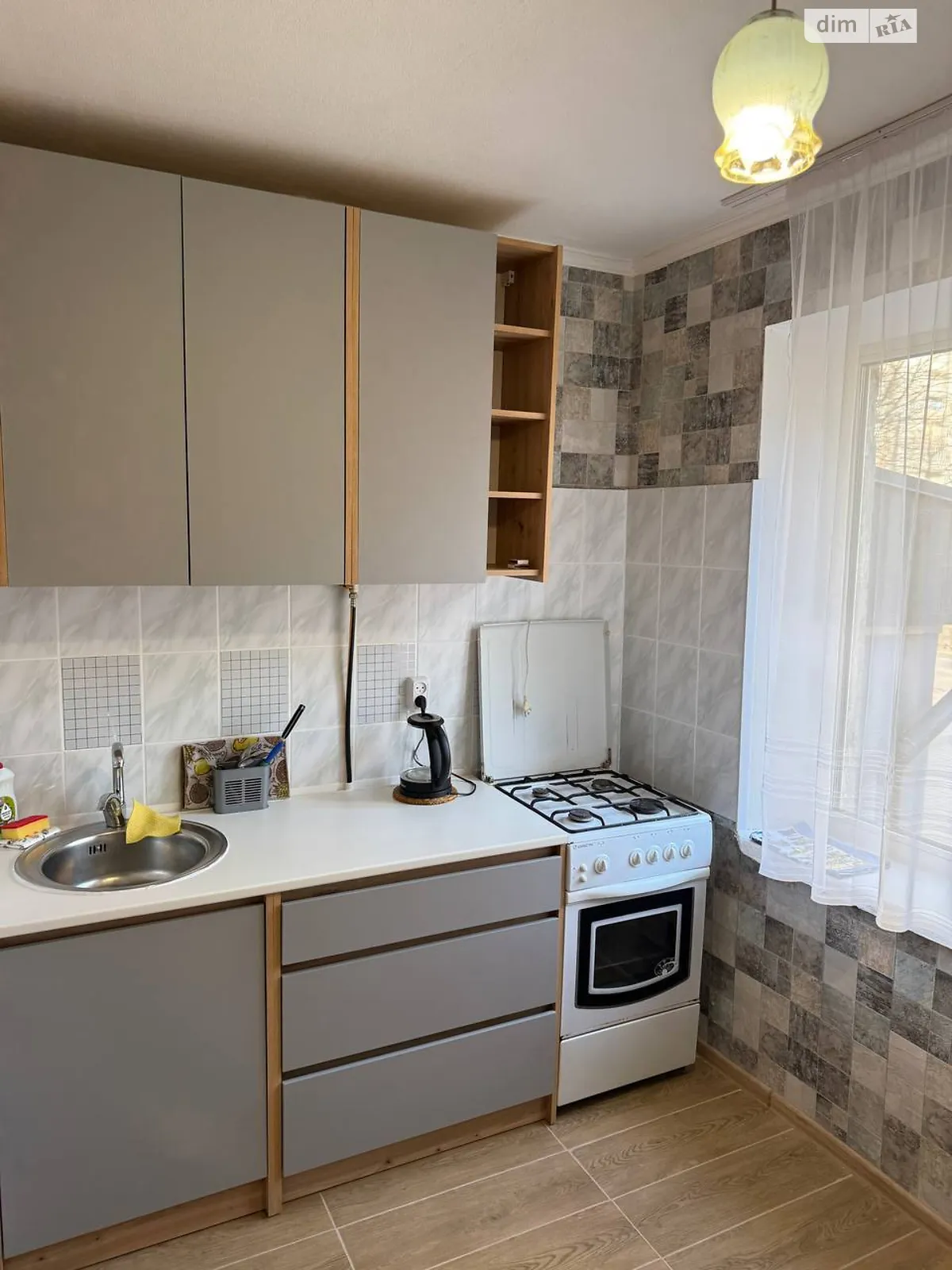 Сдается в аренду 1-комнатная квартира 37 кв. м в Днепре, мас. Тополь-2, 7/1 - фото 1