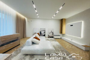 Продаж таунхауса, Чернівецька, Чагор (Чернівці), Спортивна вулиця