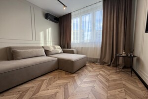 Довгострокова оренда квартири, Київ, р‑н. Голосіївський, ст.м. Васильківська, Михайла Максимовича (Онуфрія Трутенка) вулиця, буд. 32Б