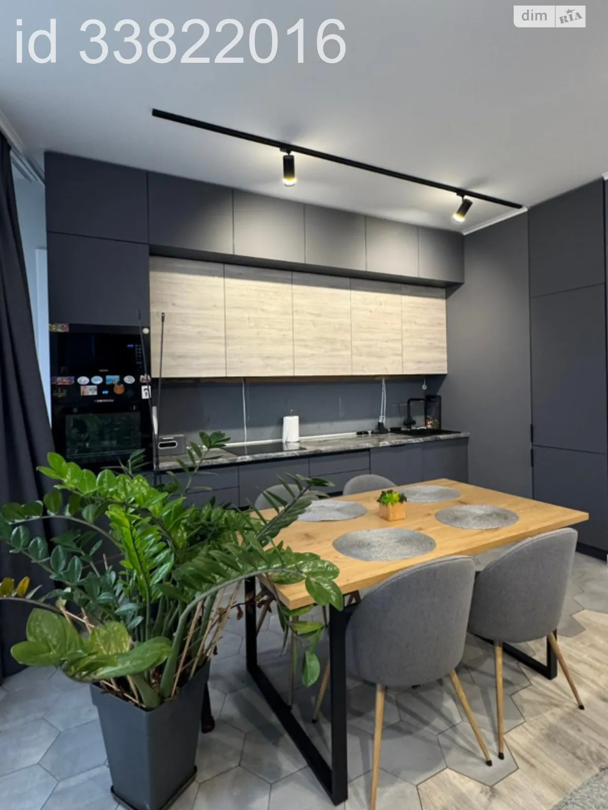 Продается 2-комнатная квартира 70.3 кв. м в Одессе - фото 1