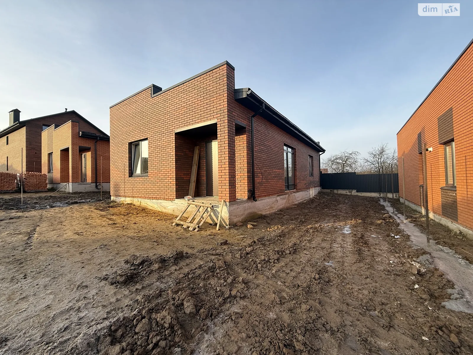 Продається одноповерховий будинок 85 кв. м з верандою, цена: 83999 $ - фото 1