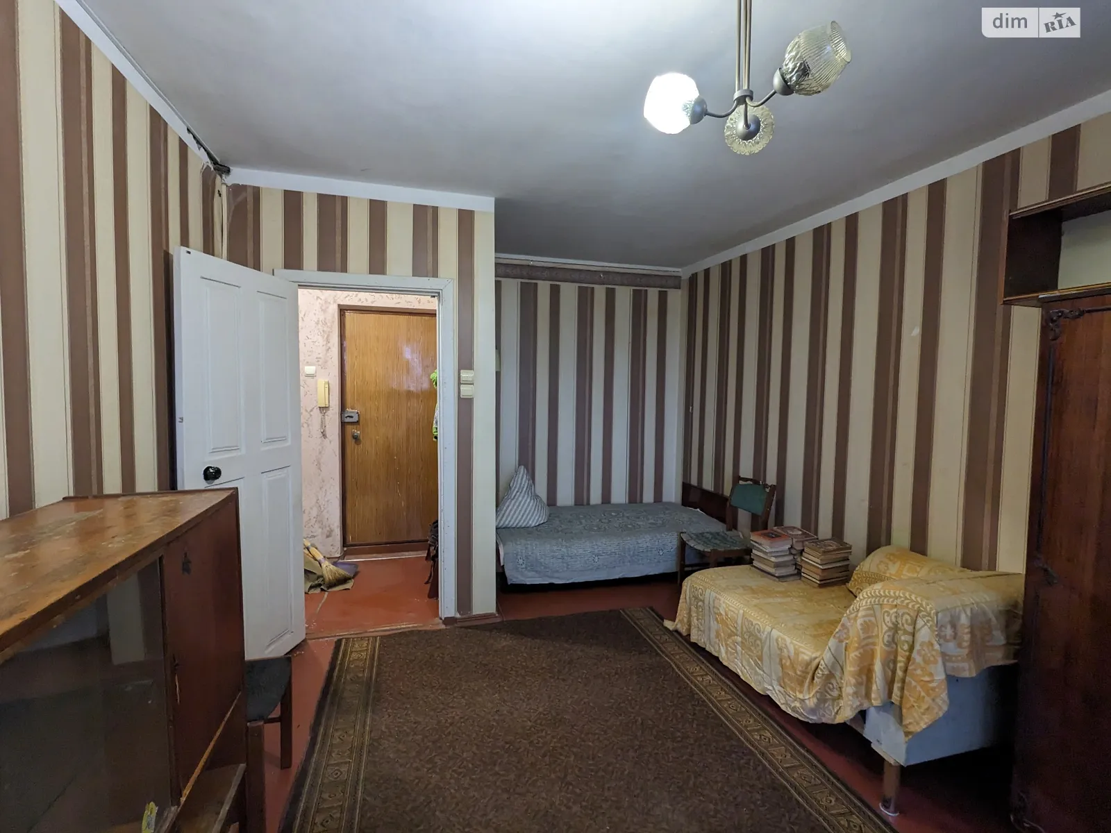 Продается 1-комнатная квартира 38 кв. м в Каменском, просп. Ивана Франко(Карла Маркса), 14 - фото 1