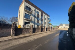 Продаж квартири, Рівне, р‑н. Боярка, Назара Небожинського (Павлюченка) вулиця, буд. 47