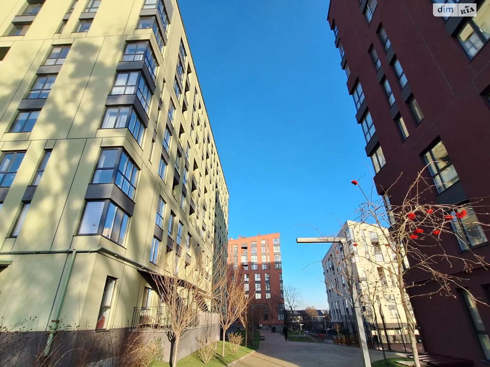 Продается 1-комнатная квартира 40.1 кв. м в Ровно, ул. Защитников Мариуполя(Костромская), 85 - фото 1
