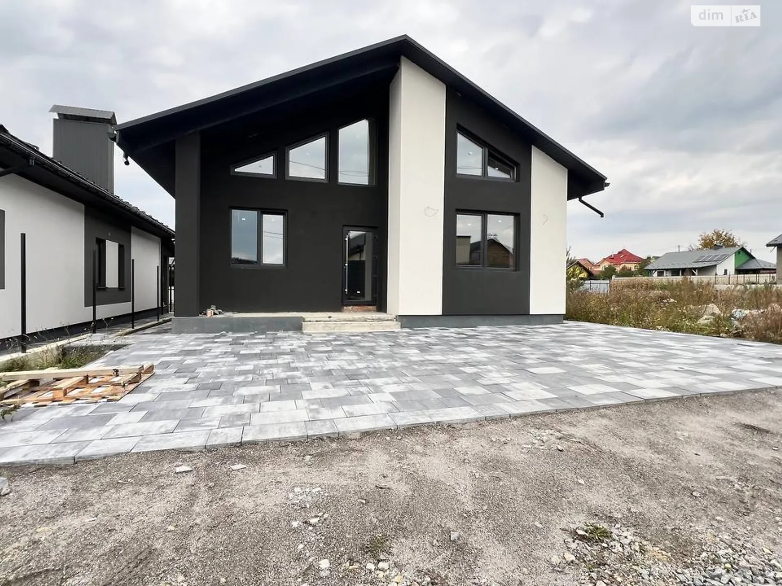 Продается дом на 2 этажа 160 кв. м с подвалом, ул. Андрея Шептицкого, 3 - фото 1